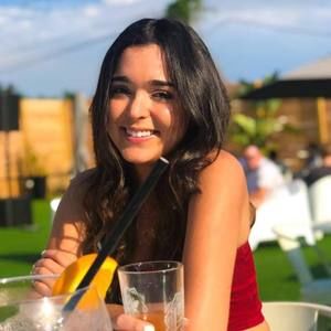 Meet your Posher, Aviya